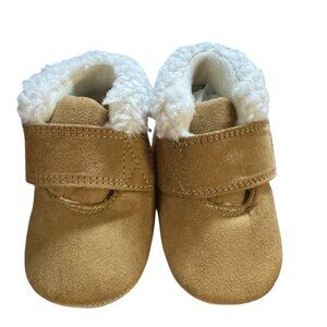 Carters Boys Size‎ 6-12M Tan Faux Suede Booties NWT